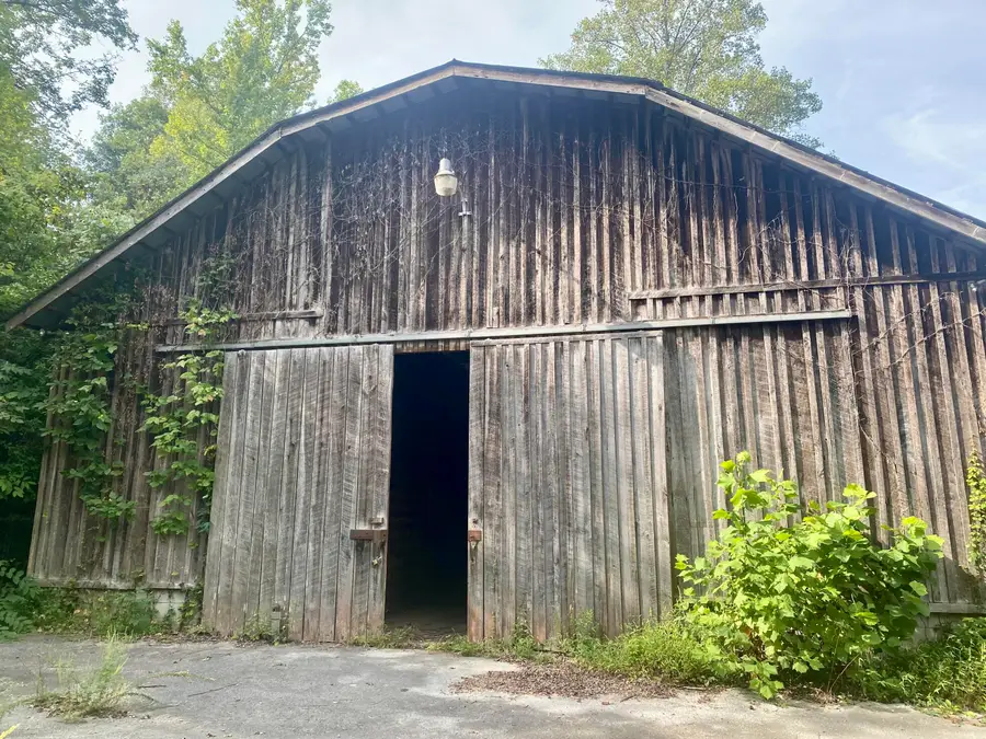 9999 Mountain View Road, Williamsburg, KY 40769 - #3