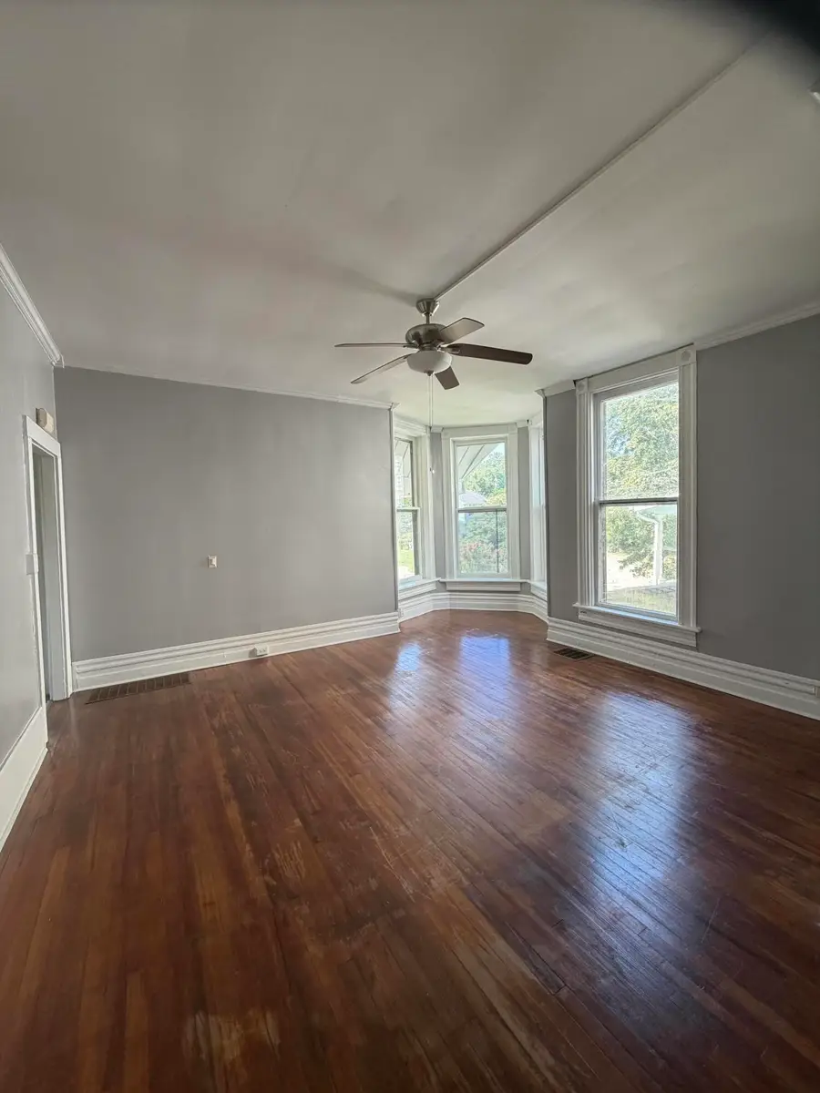 412 N 24th Street, Middlesboro, KY 40965 - #3