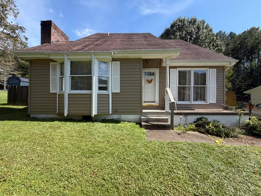 8 Castleford Way, Middlesboro, KY 40965 - #3