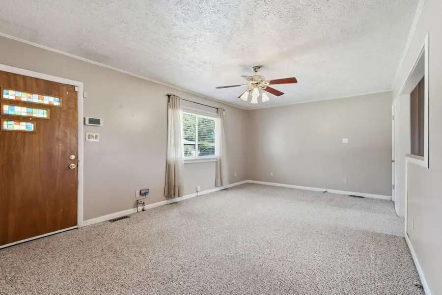 407 Clay Drive, Richmond, KY 40475 - #3