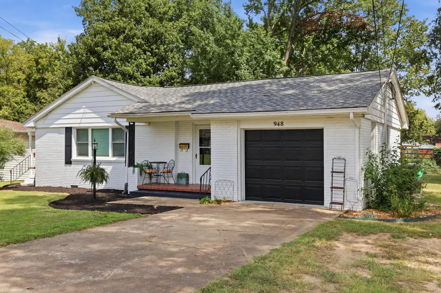 948 S 1st Street, Mayfield, KY 42066 - #2