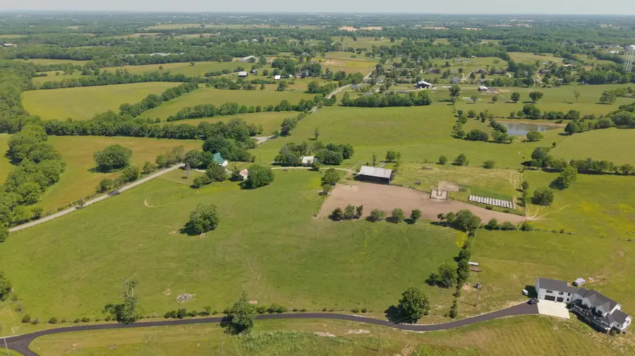6300-B Mccowans Ferry Road, Versailles, KY 40383 - #3