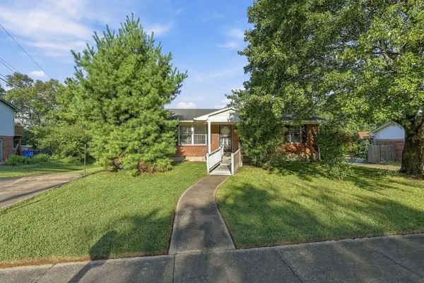 3185 Carriage Lane, Lexington, KY 40517
