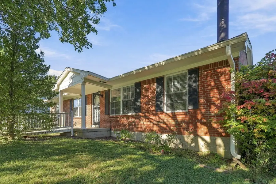 3185 Carriage Lane, Lexington, KY 40517 - #2