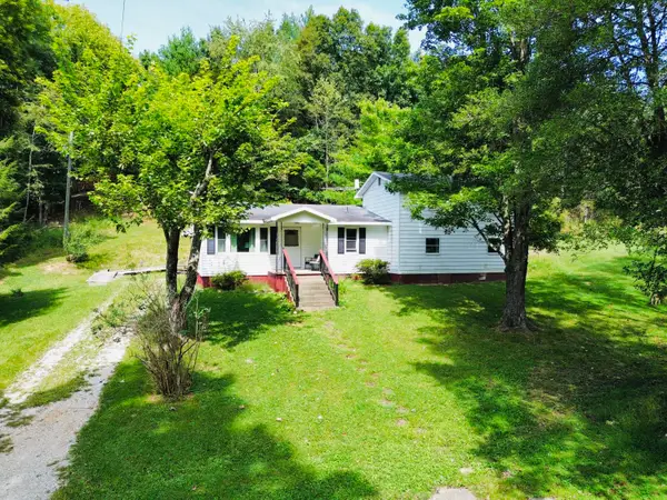 1270 Menix Road, Olive Hill, KY 41164