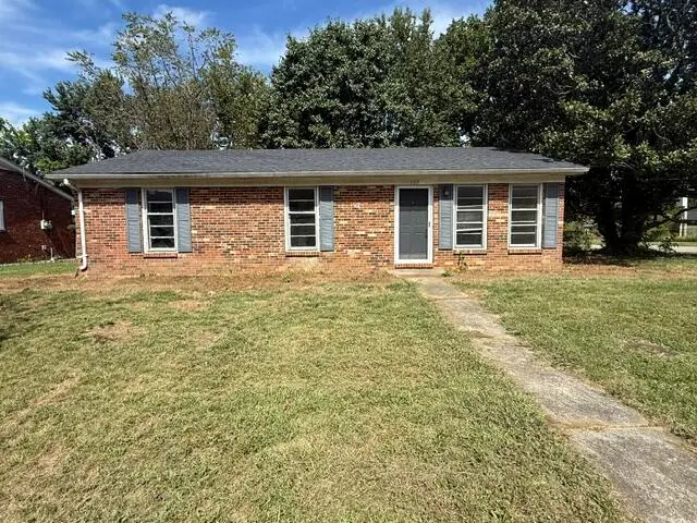 115 Queensway Drive, Versailles, KY 40383 - #1