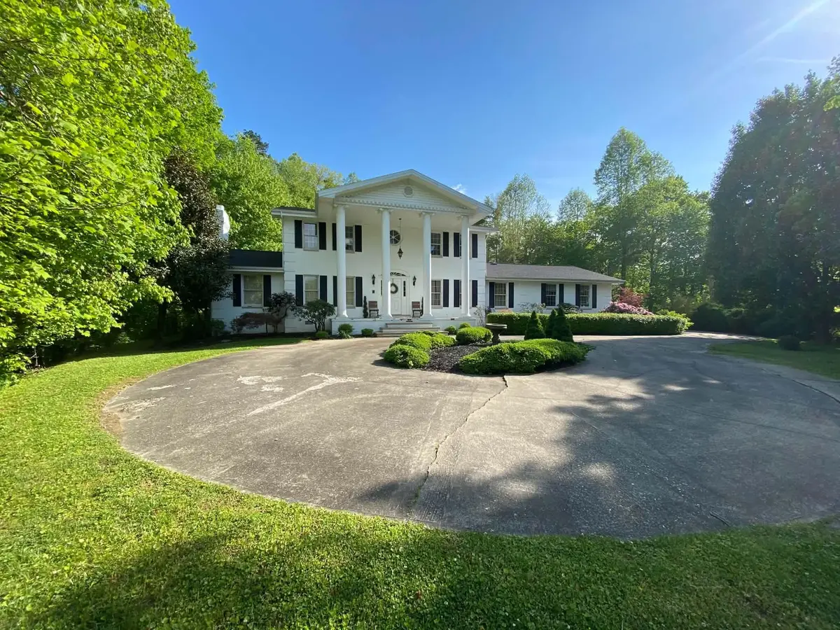 111 Paradise Acres, Hagerhill, KY 41222 - #1