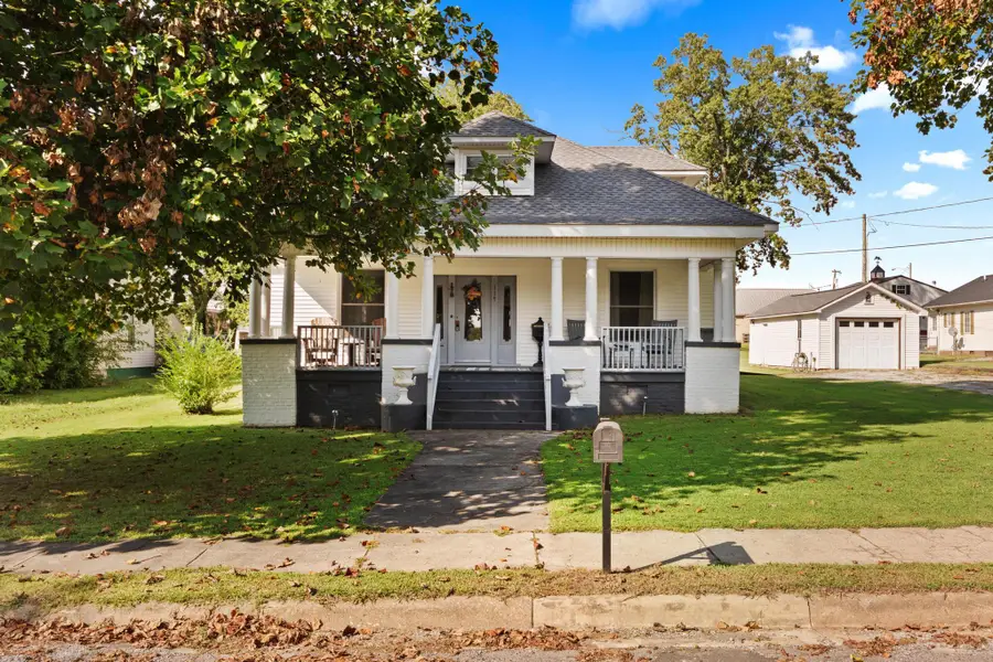 117 W Elm Street, Marion, KY 42064 - #3