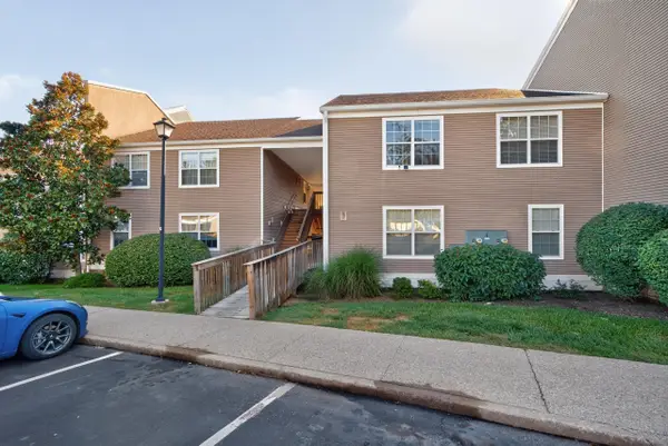 857 Malabu Drive #2101, Lexington, KY 40502