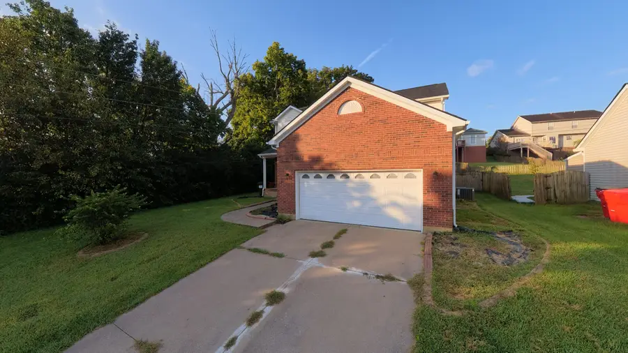 512 Perry Drive, Nicholasville, KY 40356 - #3