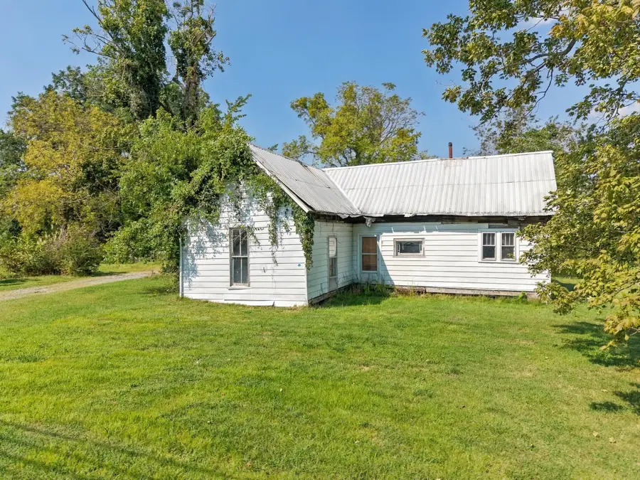 625, 633, 639 E Bellville Street, Marion, KY 42064 - #2