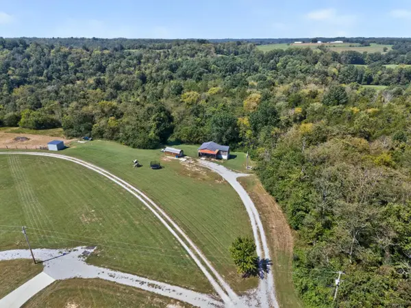 1977 Henry Lane, Nicholasville, KY 40356