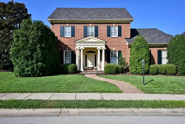 206 Coralberry Road, Louisville, KY 40207