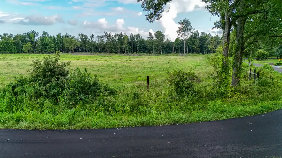 8300 Palestine School Road, West Paducah, KY 42086 - #2