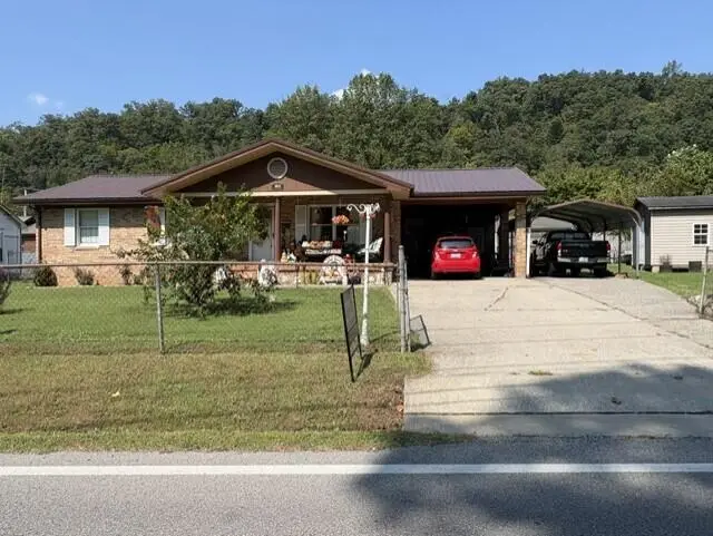 401 Kentucky 1107, Van Lear, KY 41265 - #1