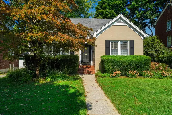 335 Queensway Drive, Lexington, KY 40502