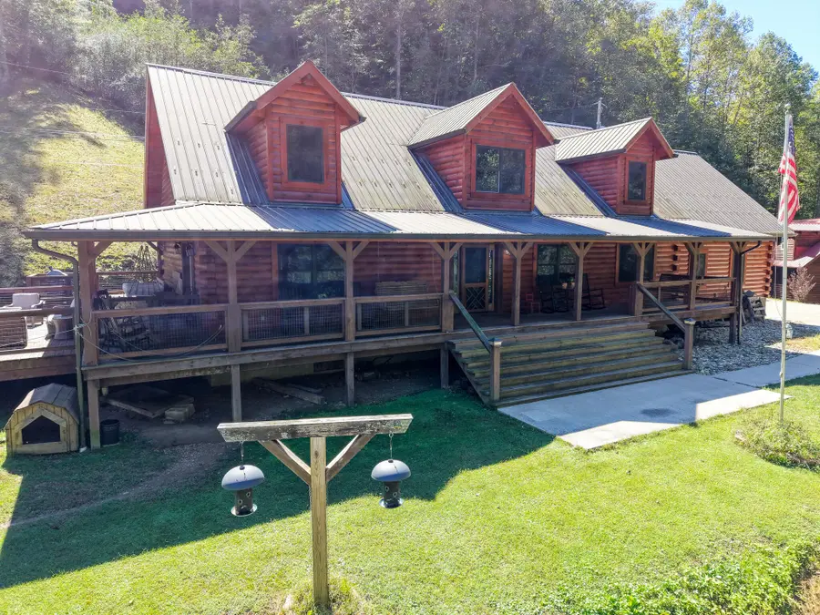 81 Tidewater Lane, Vicco, KY 41773 - #2