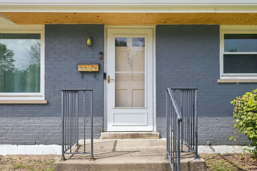 309 Larkwood Drive, Lexington, KY 40509 - #2