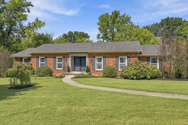165 Mercer Avenue, Harrodsburg, KY 40330