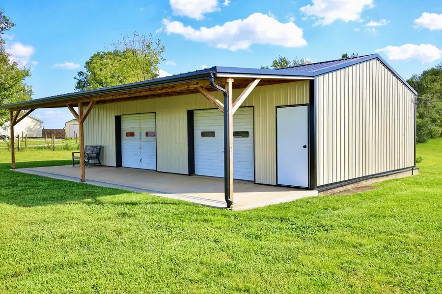 411 Pleasantville Road, Flemingsburg, KY 41041 - #3