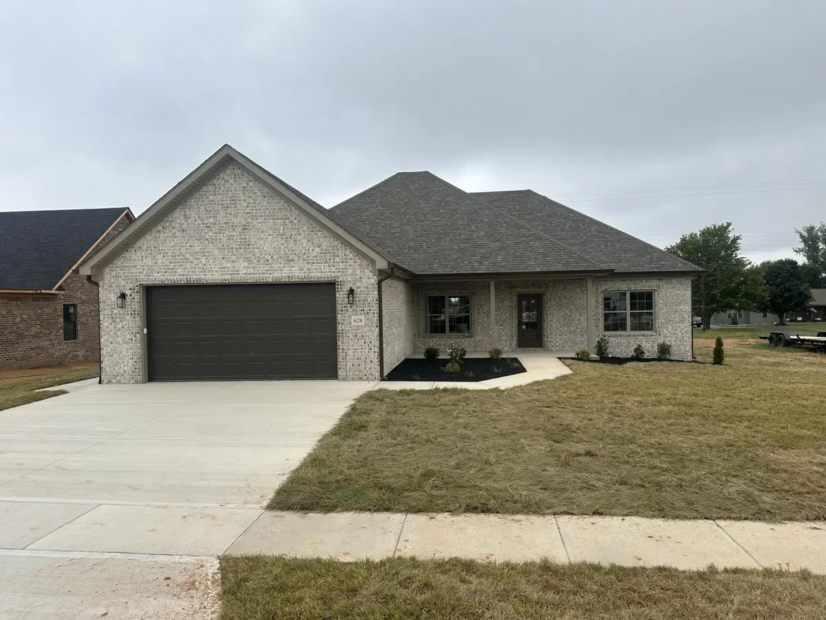 628 Comanche Drive, Richmond, KY 40475 - #1