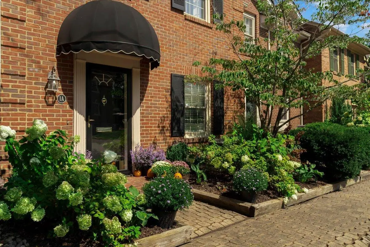 1 Mentelle Park #A, Lexington, KY 40502 - #1