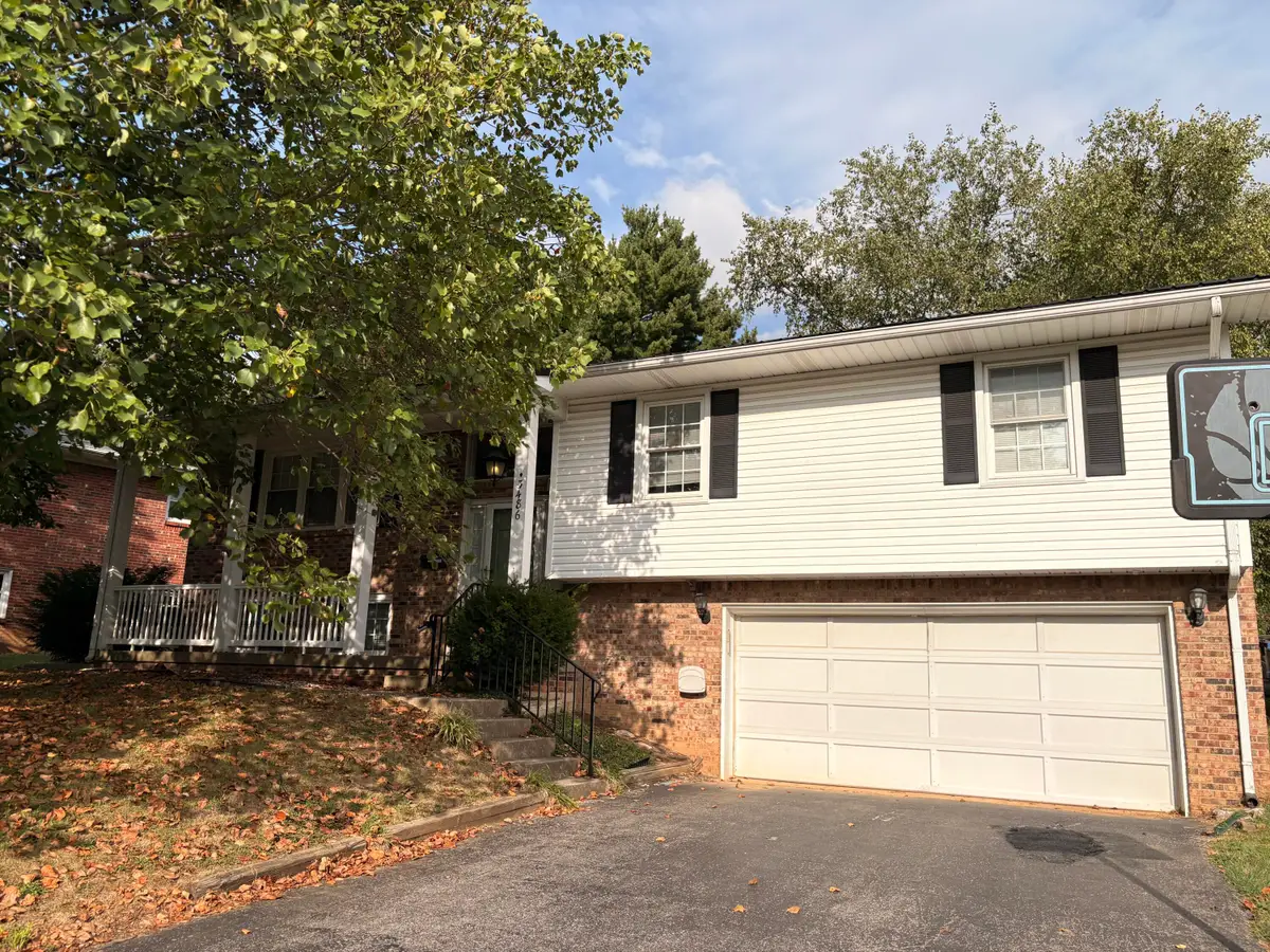 3486 Ormond Circle, Lexington, KY 40517 - #1