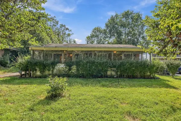 372 Peachtree Road, Lexington, KY 40509