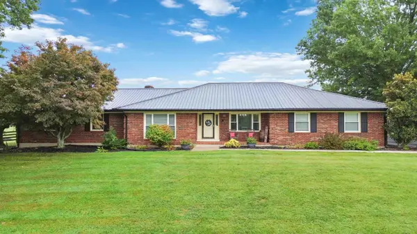 157 College Hill Road, Waco, KY 40385