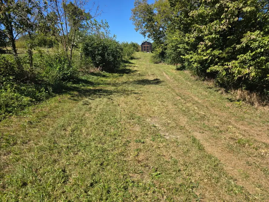 1109 Woodlake Road, Stamping Ground, KY 40379 - #3