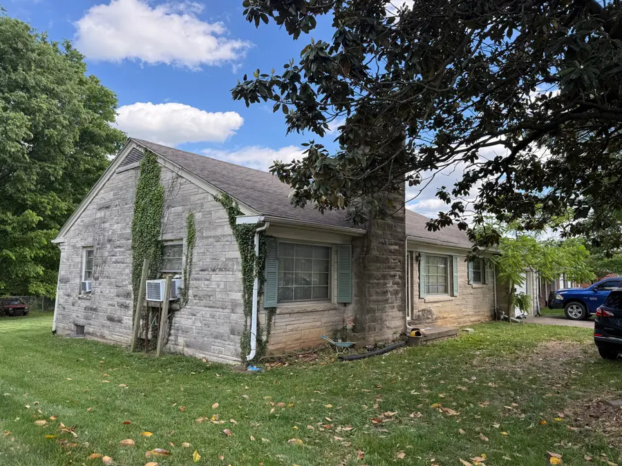 212 Lexington Street, Lancaster, KY 40444 - #3