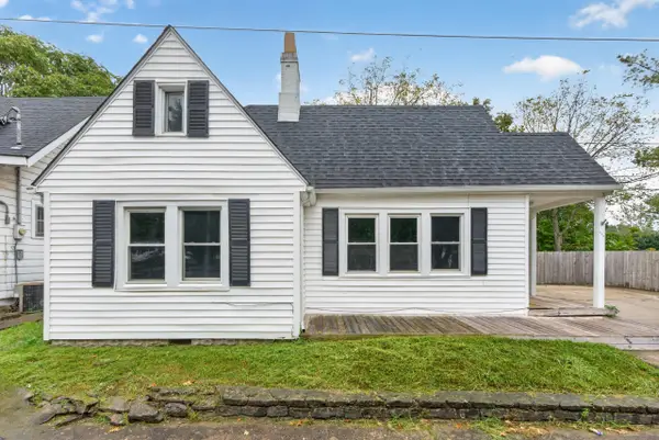 222 Mount Airy Avenue, Paris, KY 40361