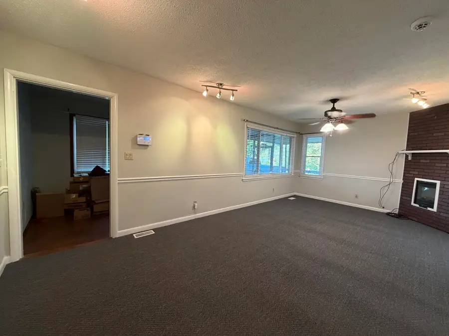 188 Rolling Acres Drive, Frankfort, KY 40601 - #2