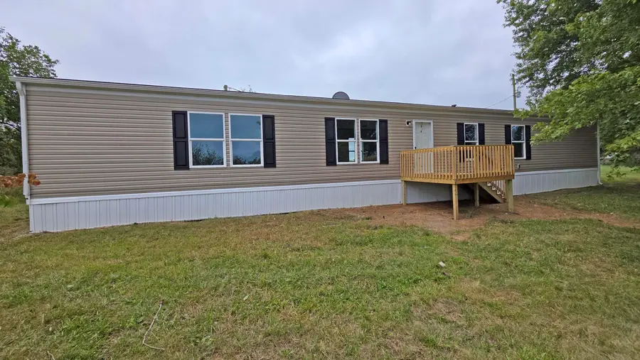 1805 Fogle Road, Loretto, KY 40037 - #2