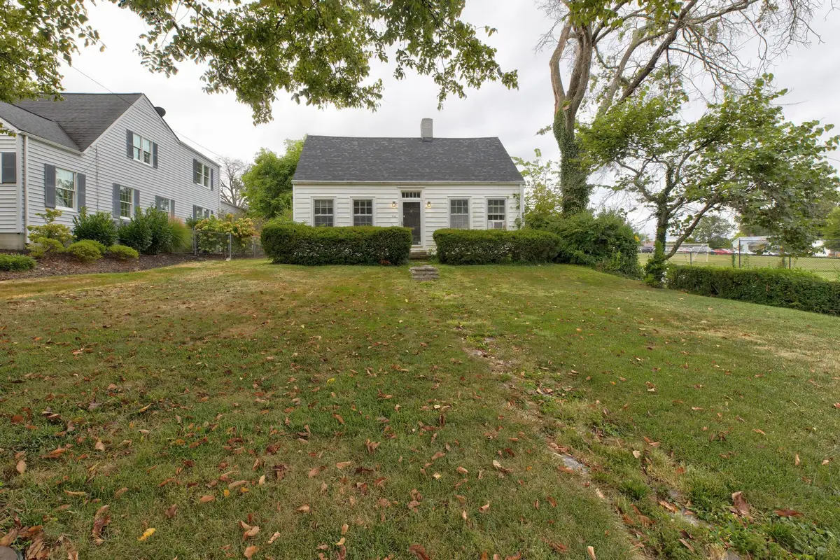 408 W Maple Street, Nicholasville, KY 40356 - #1