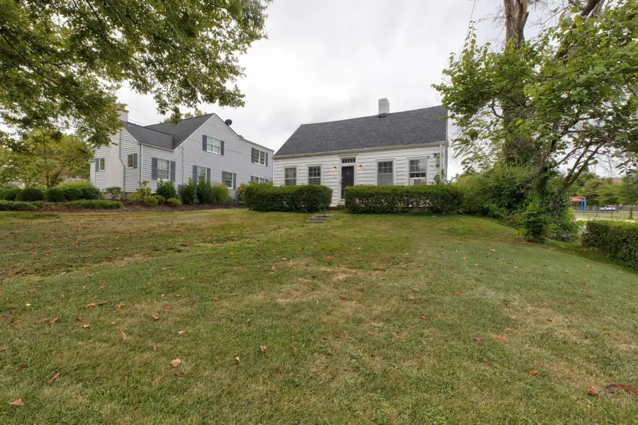 408 W Maple Street, Nicholasville, KY 40356 - #3