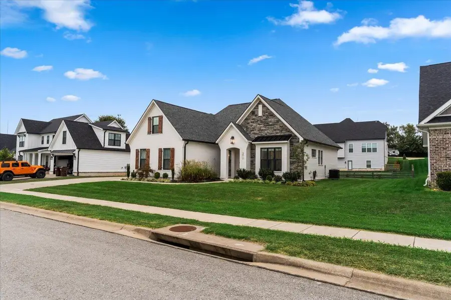 3012 Red Oak Trail, Versailles, KY 40383 - #3