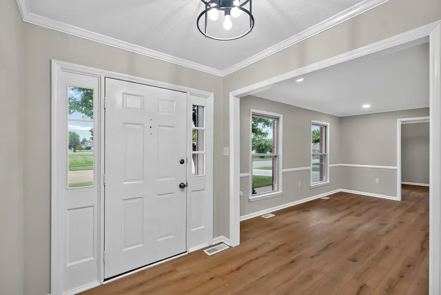 206 E Edgewood Drive, Nicholasville, KY 40356 - #3