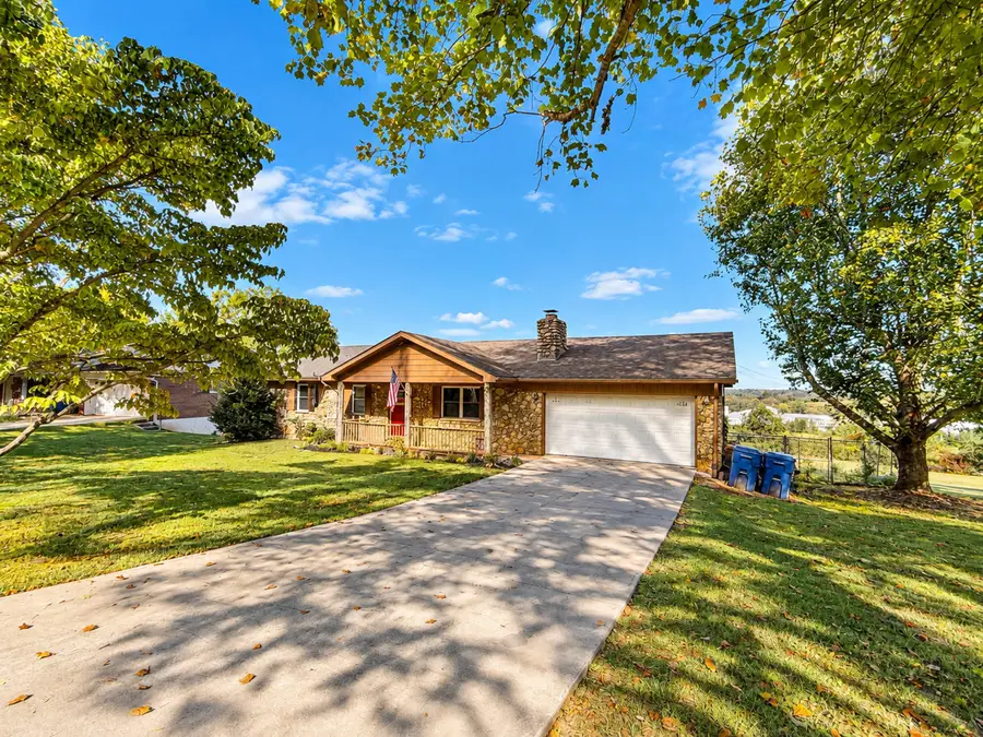 460 Sunset Drive, Bronston, KY 42518 - #2