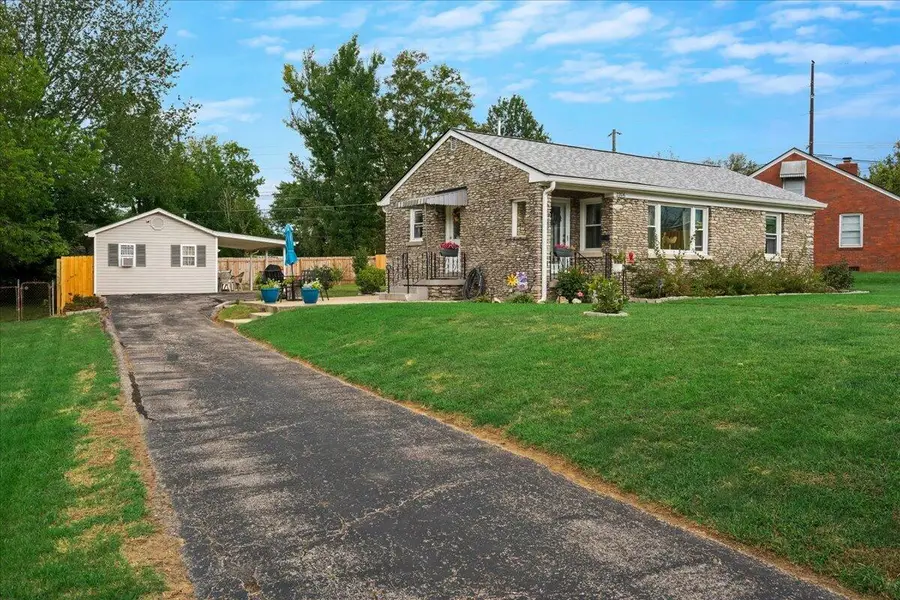 2206 Circle Drive, Lexington, KY 40505 - #2