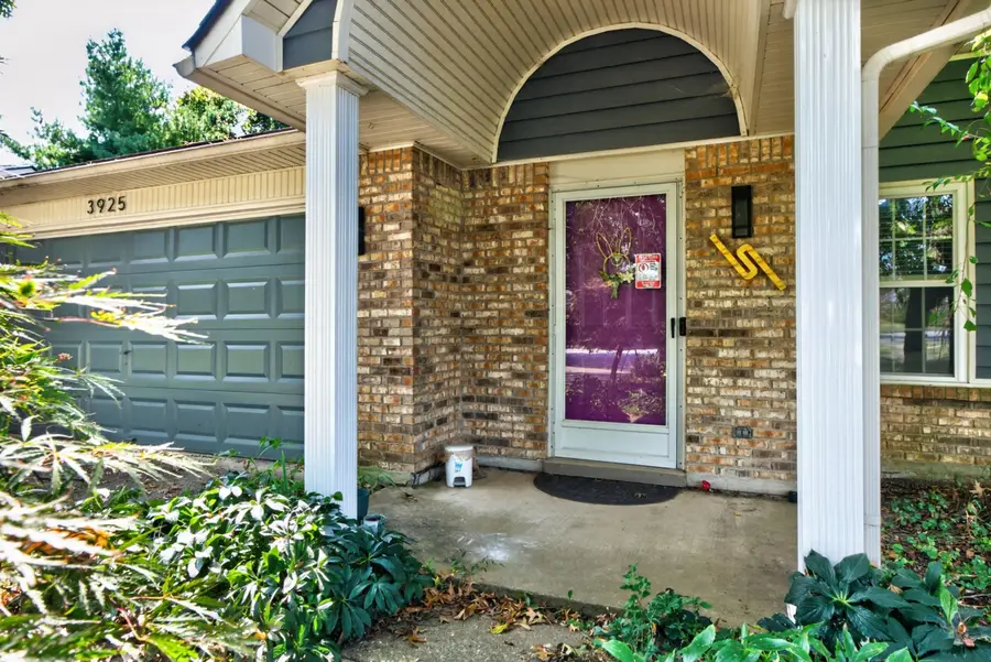 3925 Hillside Drive, Lexington, KY 40514 - #3