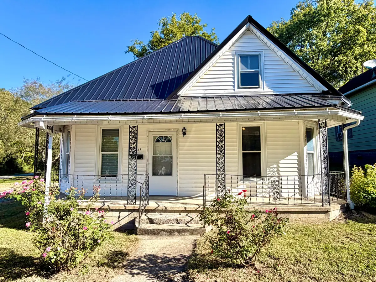 219 E North Street, Carlisle, KY 40311 - #1