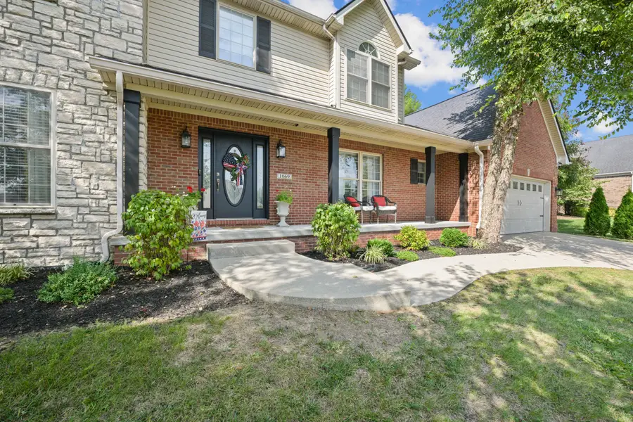 1069 Cedar Ridge Lane, Versailles, KY 40383 - #2