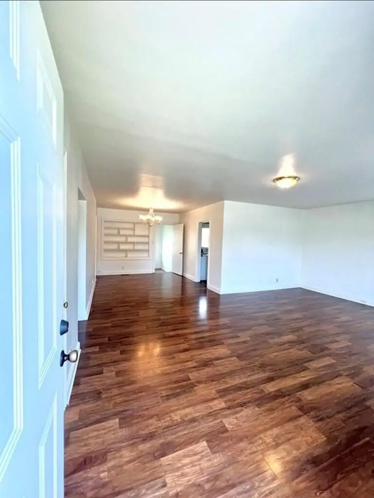 1604 E 9th Street, Hopkinsville, KY 42240 - #2