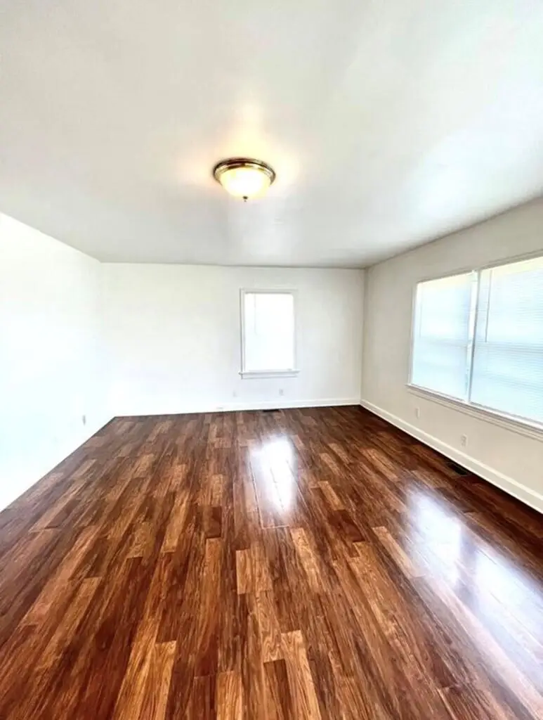 1604 E 9th Street, Hopkinsville, KY 42240 - #3