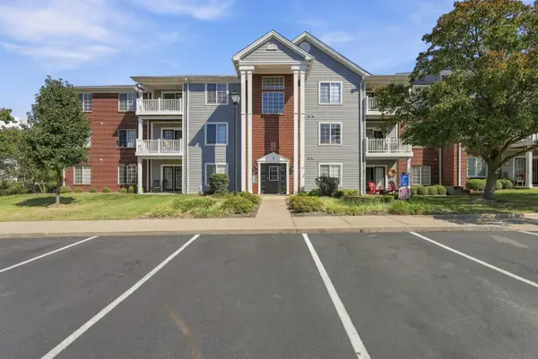 2312 Remington Way #1202, Lexington, KY 40511