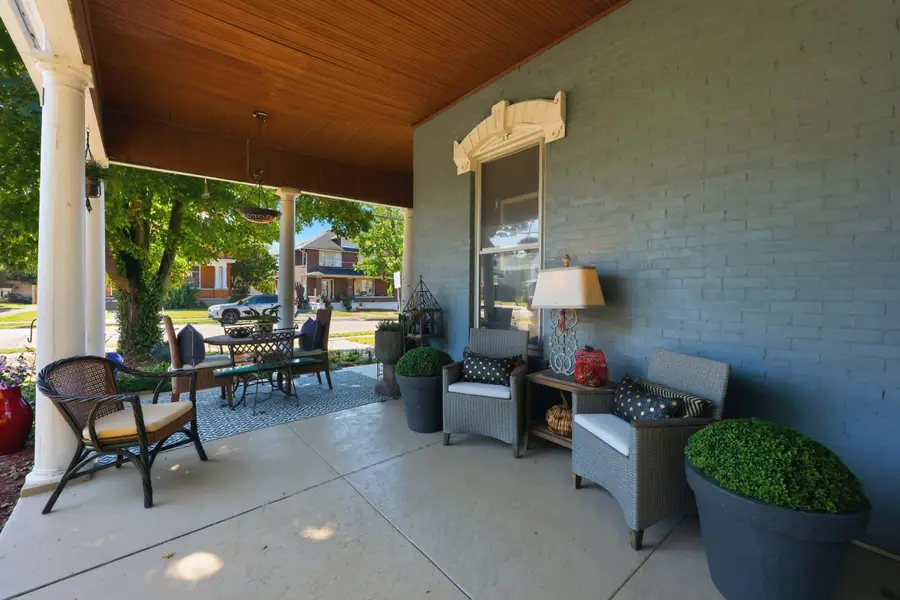 418 E Bridge Street, Cynthiana, KY 41031 - #2