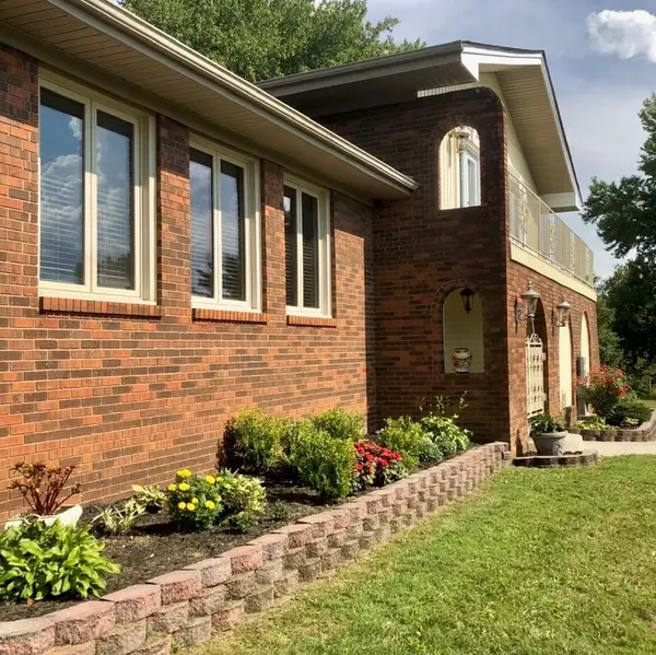 1272 West Highway 1376, East Bernstadt, KY 40729