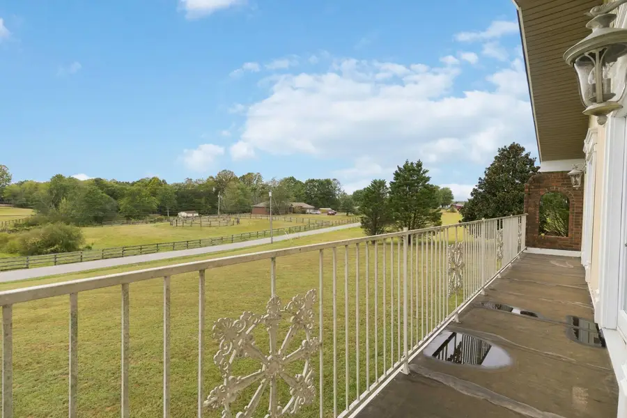 1272 West Highway 1376, East Bernstadt, KY 40729 - #3