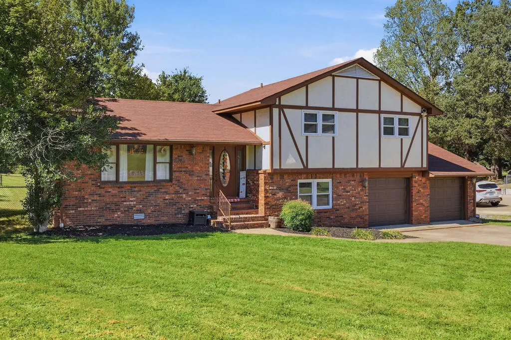 141 Skylark Drive, Paducah, KY 42001 - #1